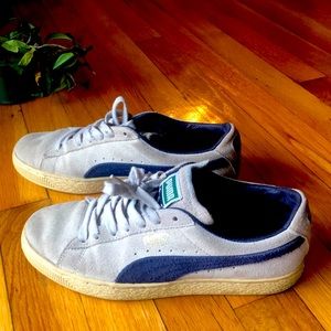 Puma Sneakers (EUR 37.5): Suede, Cream & Blue coloring, super comfy 🥰👟